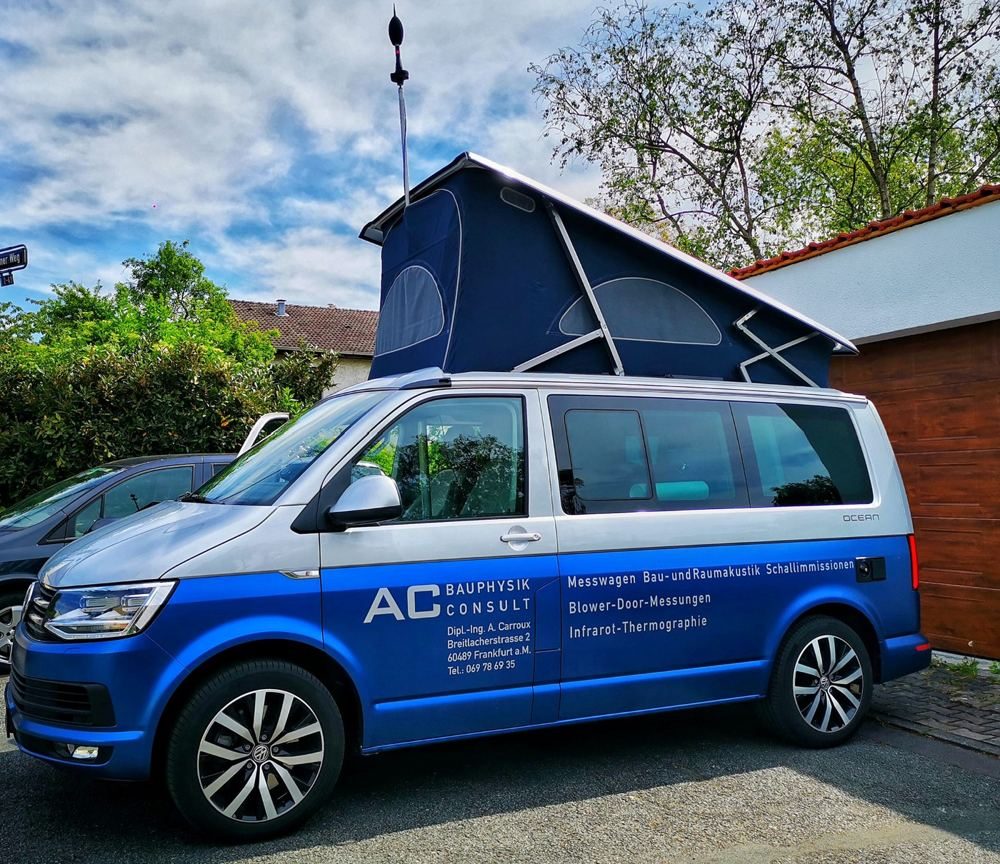 Messwagen von AC Bauphysik Consult für Bau- und Raumakustik, Blower-Door-Messungen und Infrarot-Thermografie